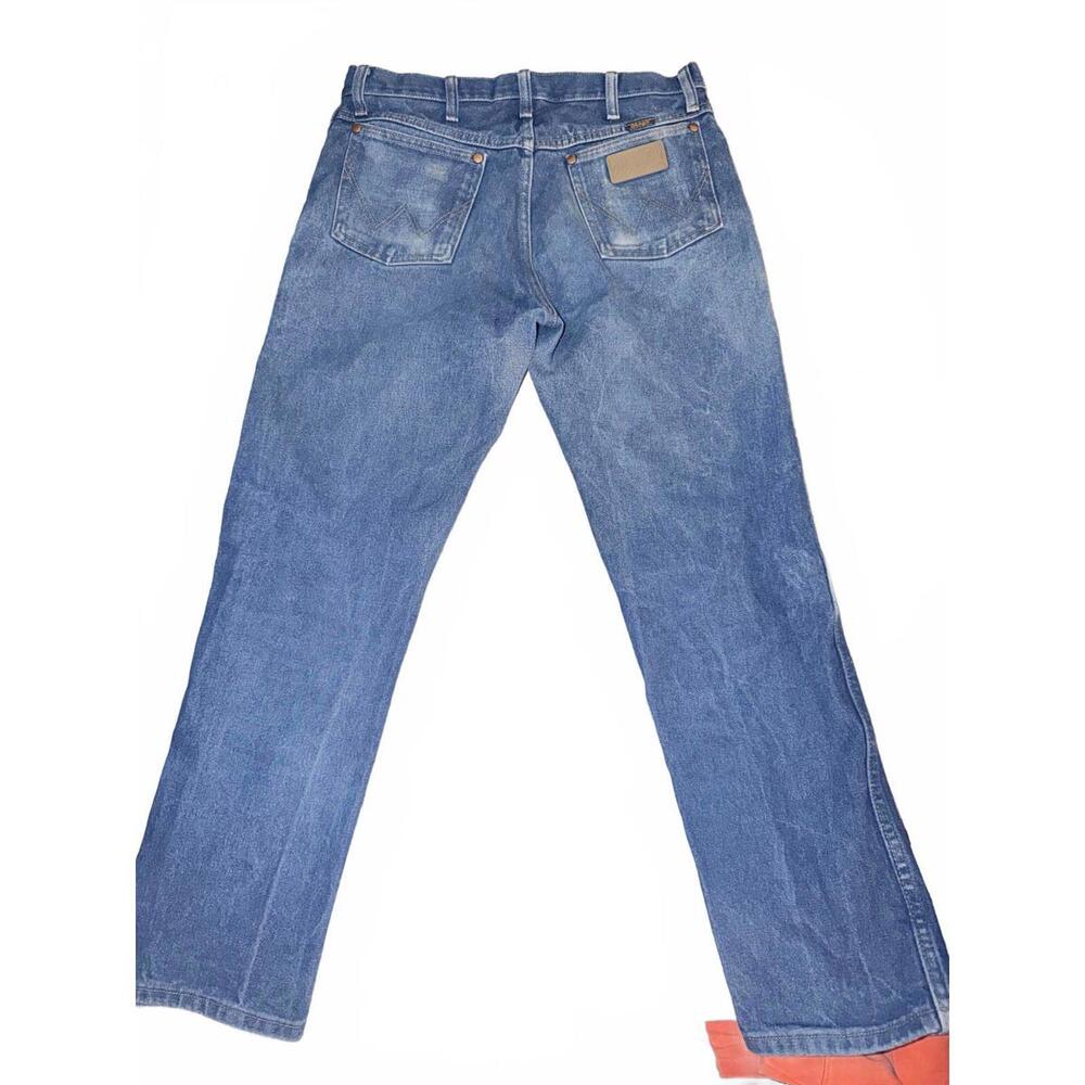 Wrangler Classic Blue Denim Jeans - Size 32/30 Waist